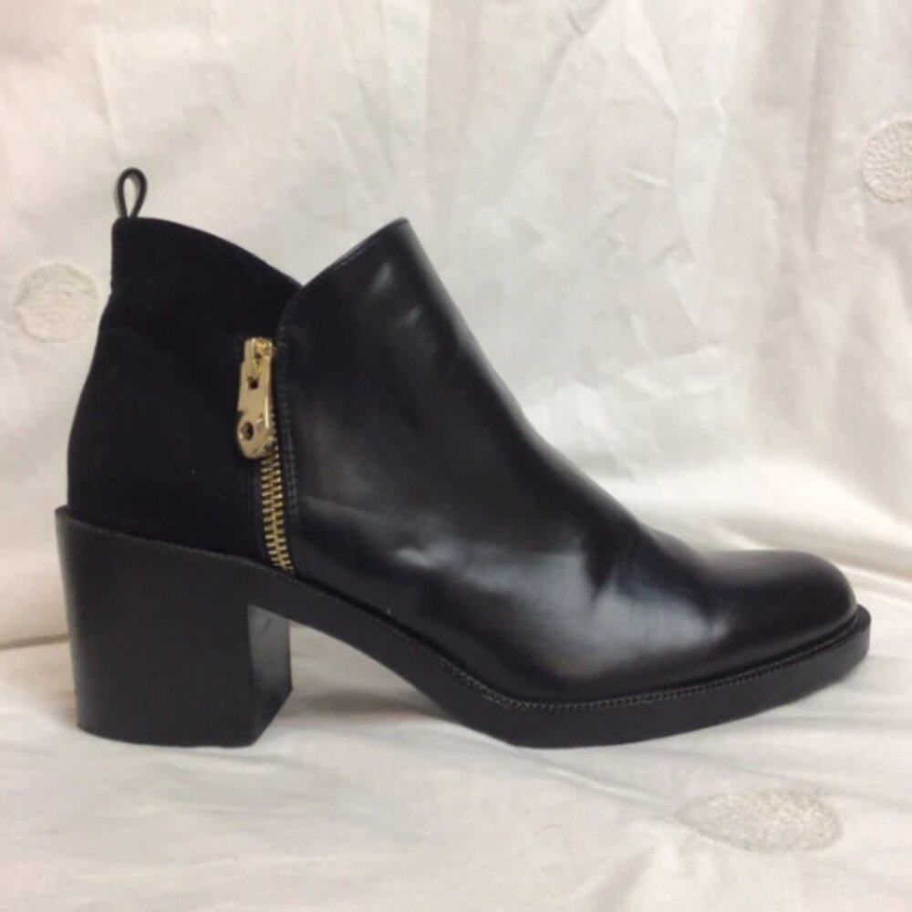 Ladies Zara Trafaluc Black Leather Ankle boots